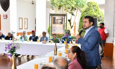Refrenda Ayuntamiento de Huamantla compromiso con los adultos mayores del municipio