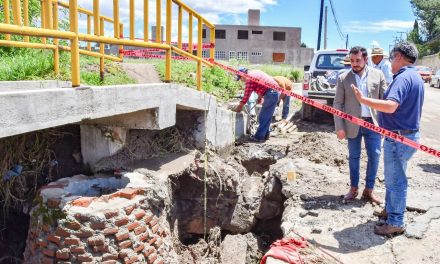 Recorre Salvador Santos Cedillo puntos afectados por intensa lluvia en Huamantla